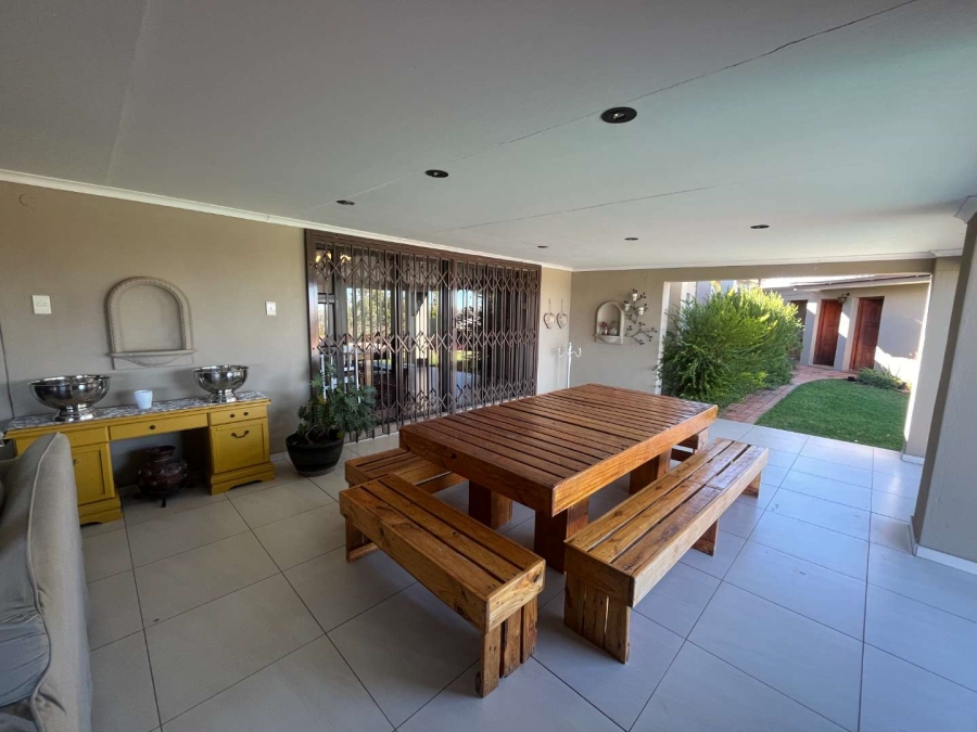 4 Bedroom Property for Sale in Keidebees Northern Cape